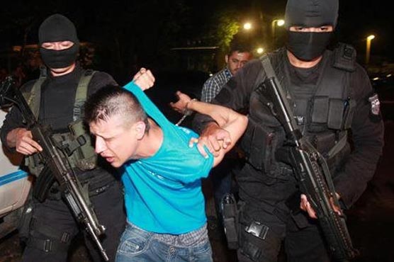 Police in El Salvador arrest 117 over gang activities