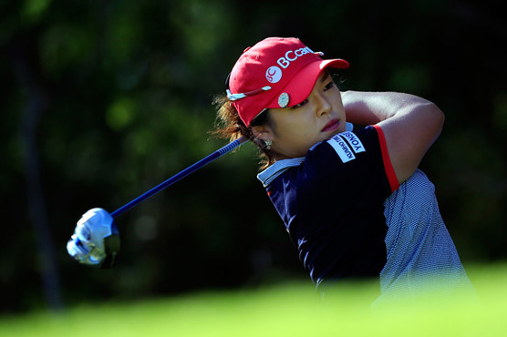 Golf: Korean rookie Jang keeps four-stroke LPGA edge