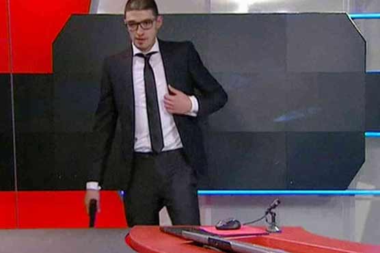 Teen who stormed Dutch national TV says he acted alone
