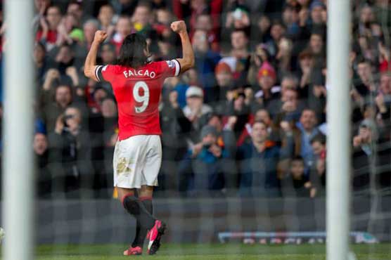 Falcao scores as Man United beats Leicester 3-1 in EPL