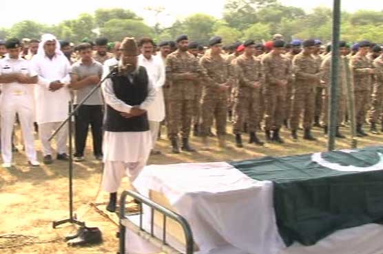 Funeral prayer of late major Muhammad Adil offered in Lahore