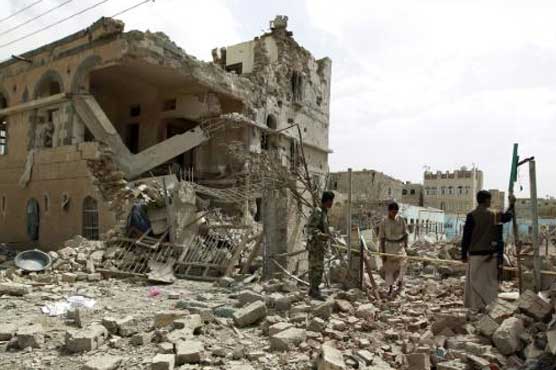 Warplanes bomb Saleh party HQ in Yemen capital