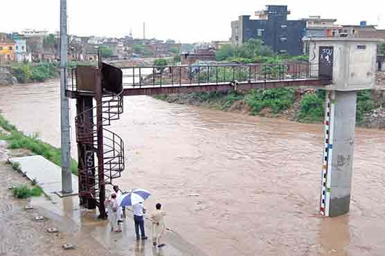 Sirens sound to warn locals of flooding in Rawalpindi's Nullah Lai