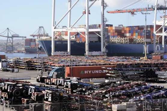 US trade deficit widens modestly in May 