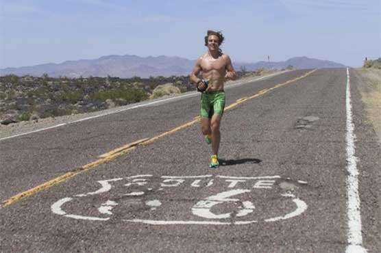 Forrest Gump-inspired runner trying to cross U.S. in 100 days