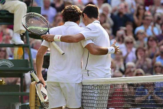 Tennis: Djokovic in way of Federer Wimbledon history bid
