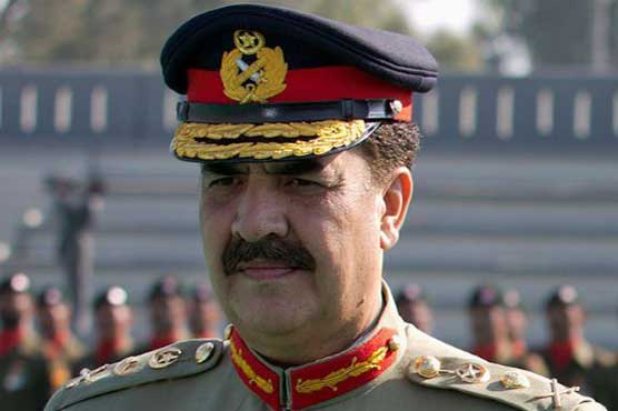 Army Chief organizes Iftar dinner to honour APS school martyrs