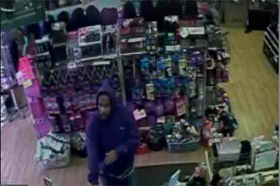 Police: Man sees robbery video of himself, turns himself in