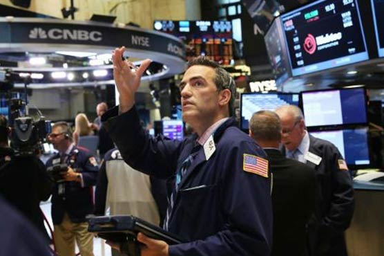 US stocks end lower after busy earnings day