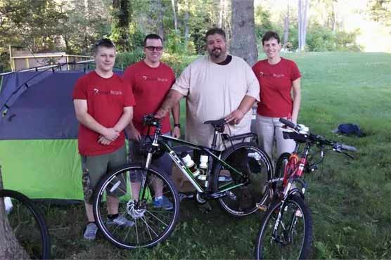 560-pound man biking across US to lose weight