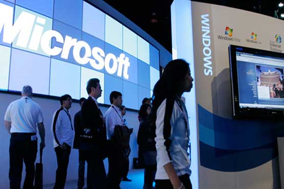 Microsoft aims to reboot connections with Windows 10