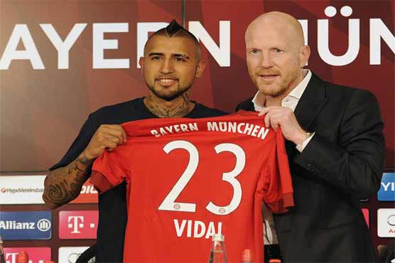 Football: Bayern confirm Vidal switch from Juventus