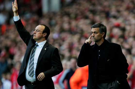 Football: Mourinho fires back at Benitez's wife