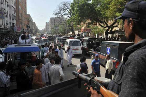 Karachi: Police kill 3 dacoits, arrest four murderers in separate incidents