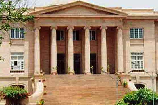 SHC suspends four cops in contempt of court case