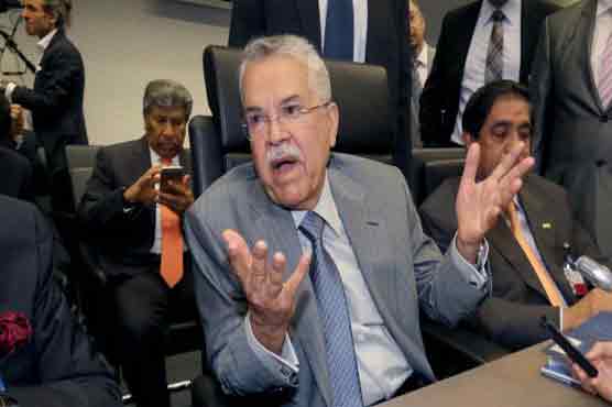 OPEC agrees to keep output target at 30 mln barrels a day