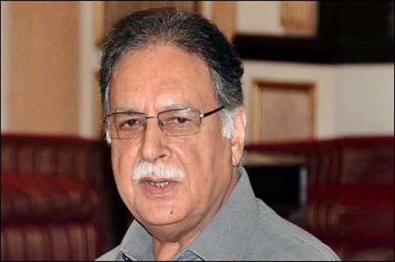 Pervaiz Rashid suggests Imran Khan to re-read draft of budget