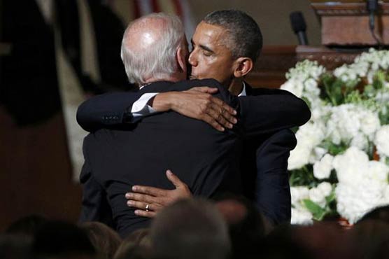 Obamas, Clintons join Vice President Biden at son Beau's funeral