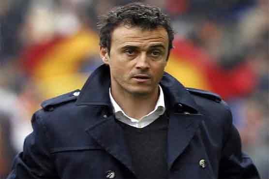 Football: Enrique extends Barcelona contract until 2017