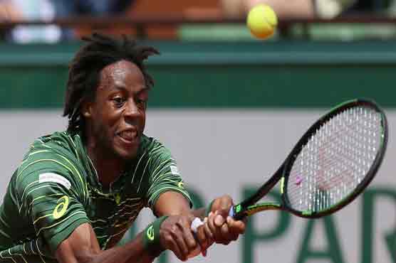 Tennis: Monfils, Troicki reach last eight in Stuttgart