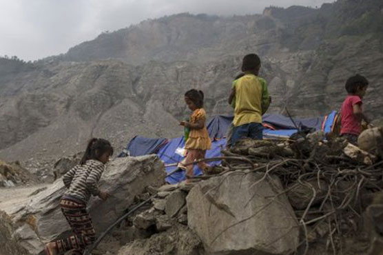 Quake-hit Nepal wants experts to assess Everest safety