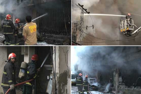 Huge blaze guts super store near Liberty Market in Lahore