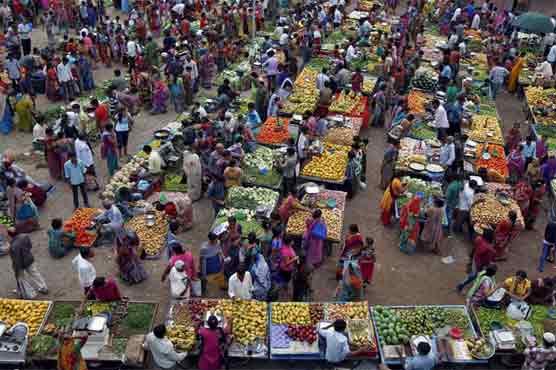India's wholesale prices decline for seventh month