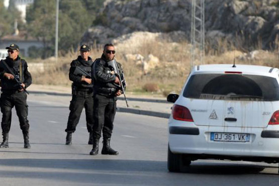 Tunisia policemen killed in clashes with jihadists