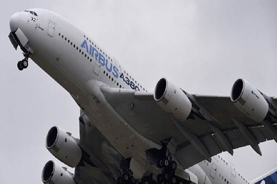 Robot border guards among new airport tech at Paris Air Show
