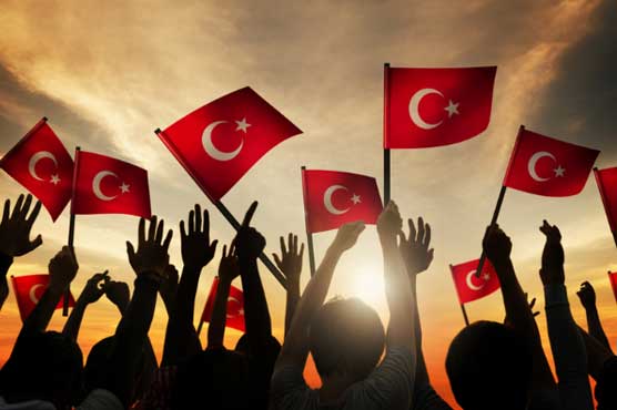 Book revelations thrust Turkey ex-leader back into limelight