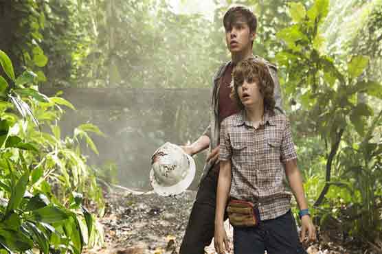 'Jurassic World' to become fastest film to cross $1 billion