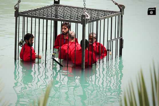 Daesh drowns, decapitates ‘spies’ in brutal new video