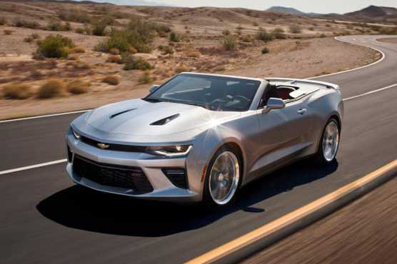 Chevy reveals new Camaro Convertible, says top drops easier than ever