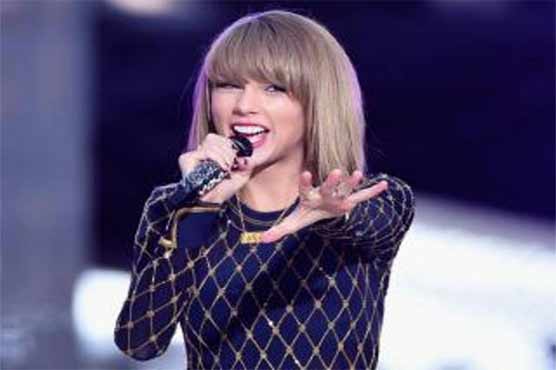 In reversal, Taylor Swift to stream only on Apple