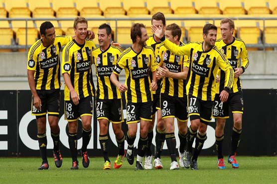 Phoenix spoil Thompson's big day with win over Victory