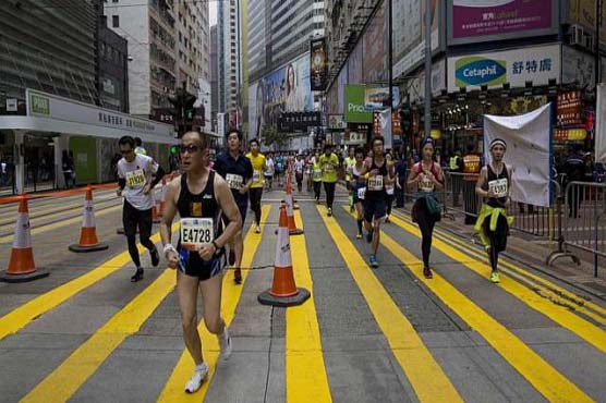 Hong Kong runners battle boredom in city ultra