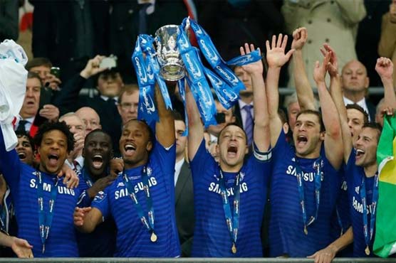 Football: Clinical Chelsea earn Mourinho third League Cup