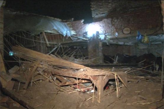 Two killed, one injured as roof collapses in Shahdara
