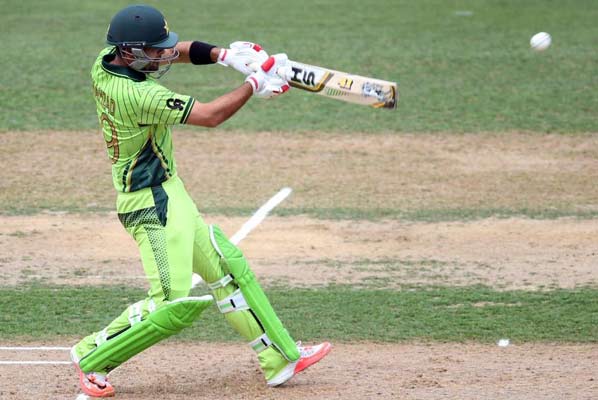 WC 2015: Pakistan set 340 runs target against UAE 