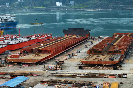 China lowers 2015 growth target to 'approximately 7%' 