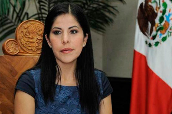 Gunmen open fire on Mexican border mayor's convoy