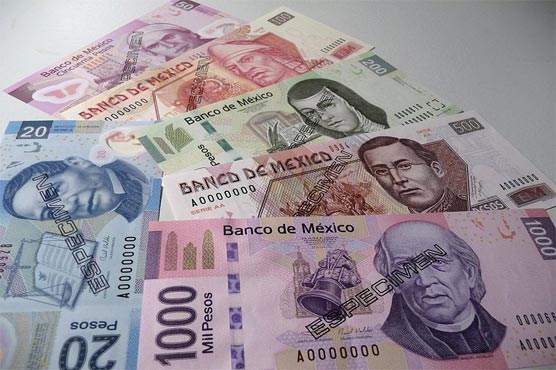 Mexico to sell $52 million daily to stop peso slide