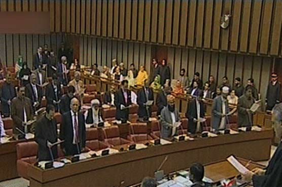 Ishaq Dar administers oath to newly-elected senators 