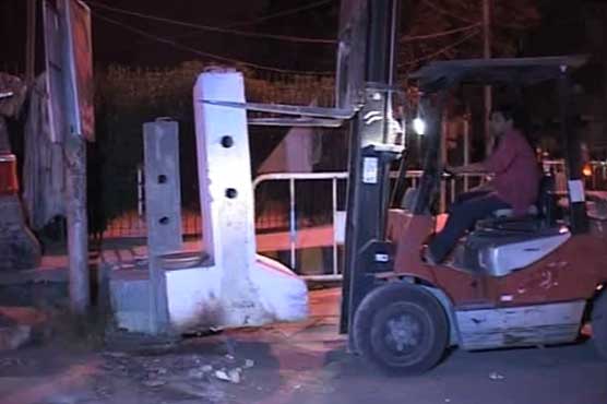 Barriers surrounding MQM headquarters removed