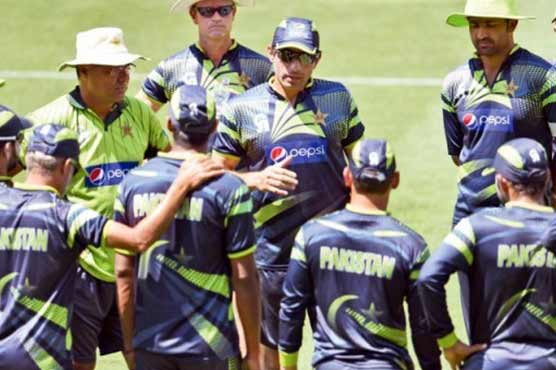 Misbah urges players not to waste 'new life'