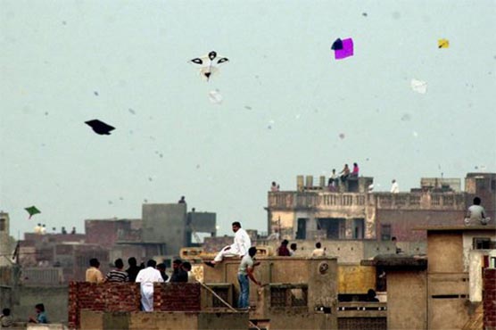 Rawalpindi: Police register over 50 cases against kite sellers, flyers