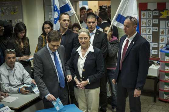 Israelis vote in tight race after last-ditch Netanyahu plea