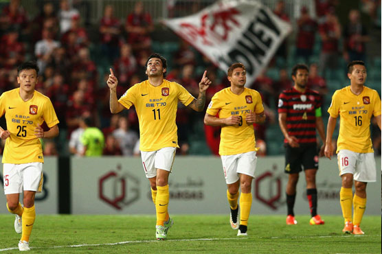 Football: Six-shooter Goulart fires Guangzhou clear