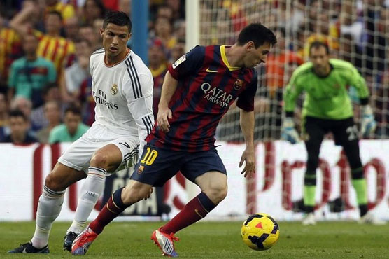 Football: Referee blunder helps Man City bounce back