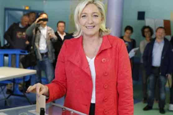 Far-right leads polls heading into French vote